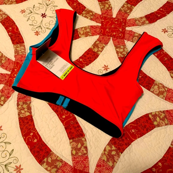 Nike Women’s Midkini Top - Picture 6 of 7